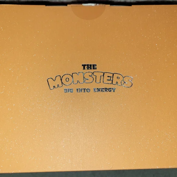 New Authentic Rock The Universe Labubu - Picture 11 of 12